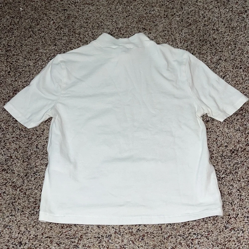H&M tee - Picture 2 of 3